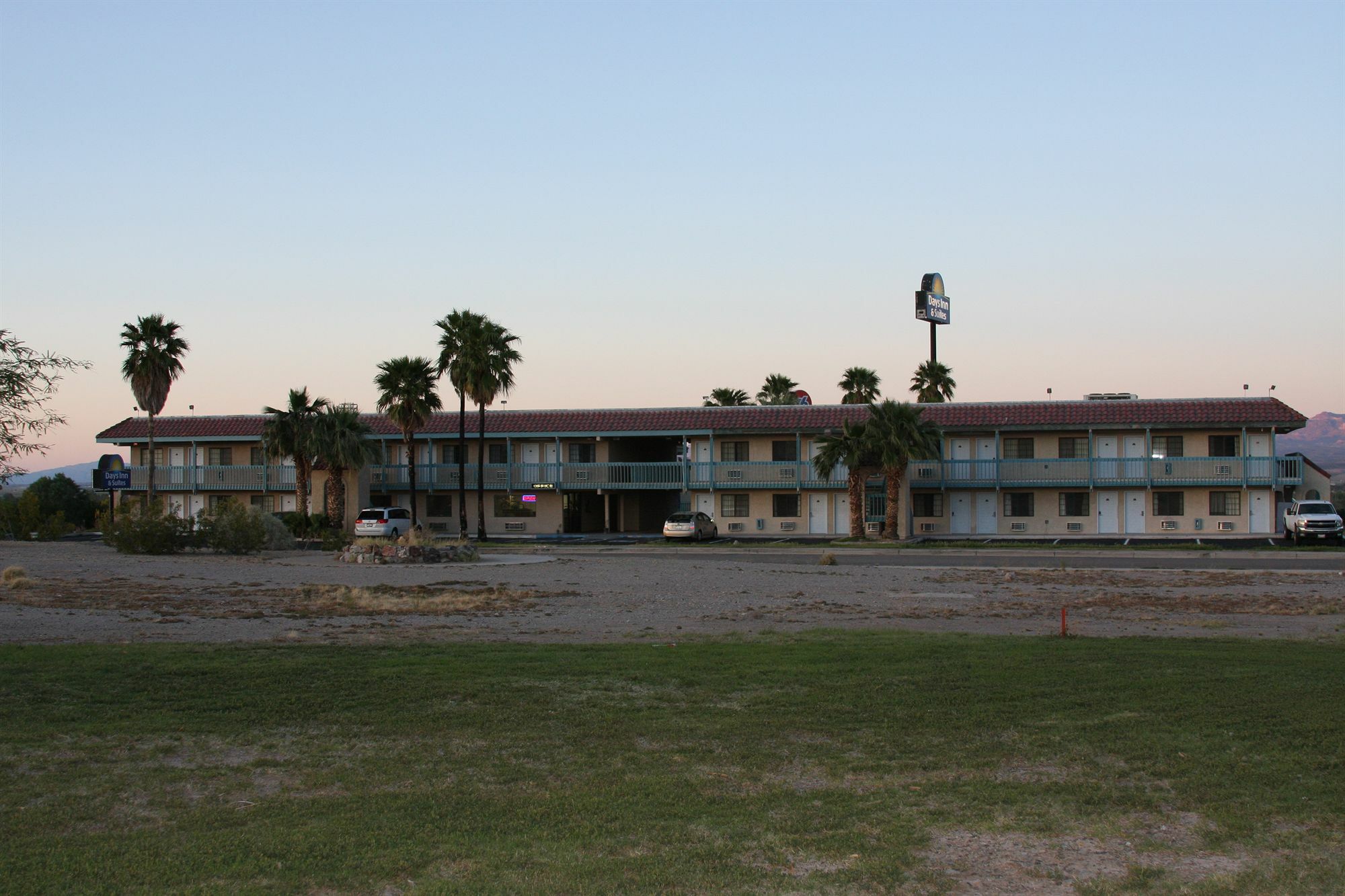 Days Inn & Suites By Wyndham Needles Εξωτερικό φωτογραφία